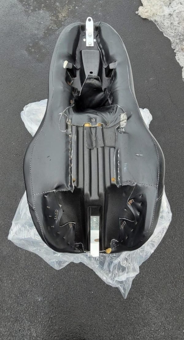 2006-2007 Harley Street Glide Seat - Image 6