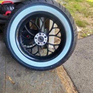 2005 Harley Davidson Road King Wheels