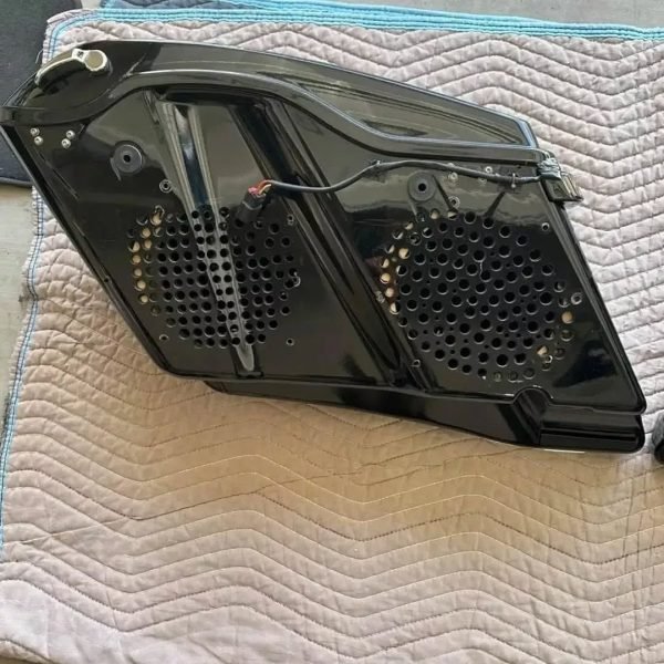 Saddlebags with Speaker Lids - Image 7