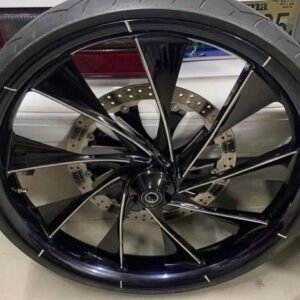 Alternative view of Renegade Whistler wheels